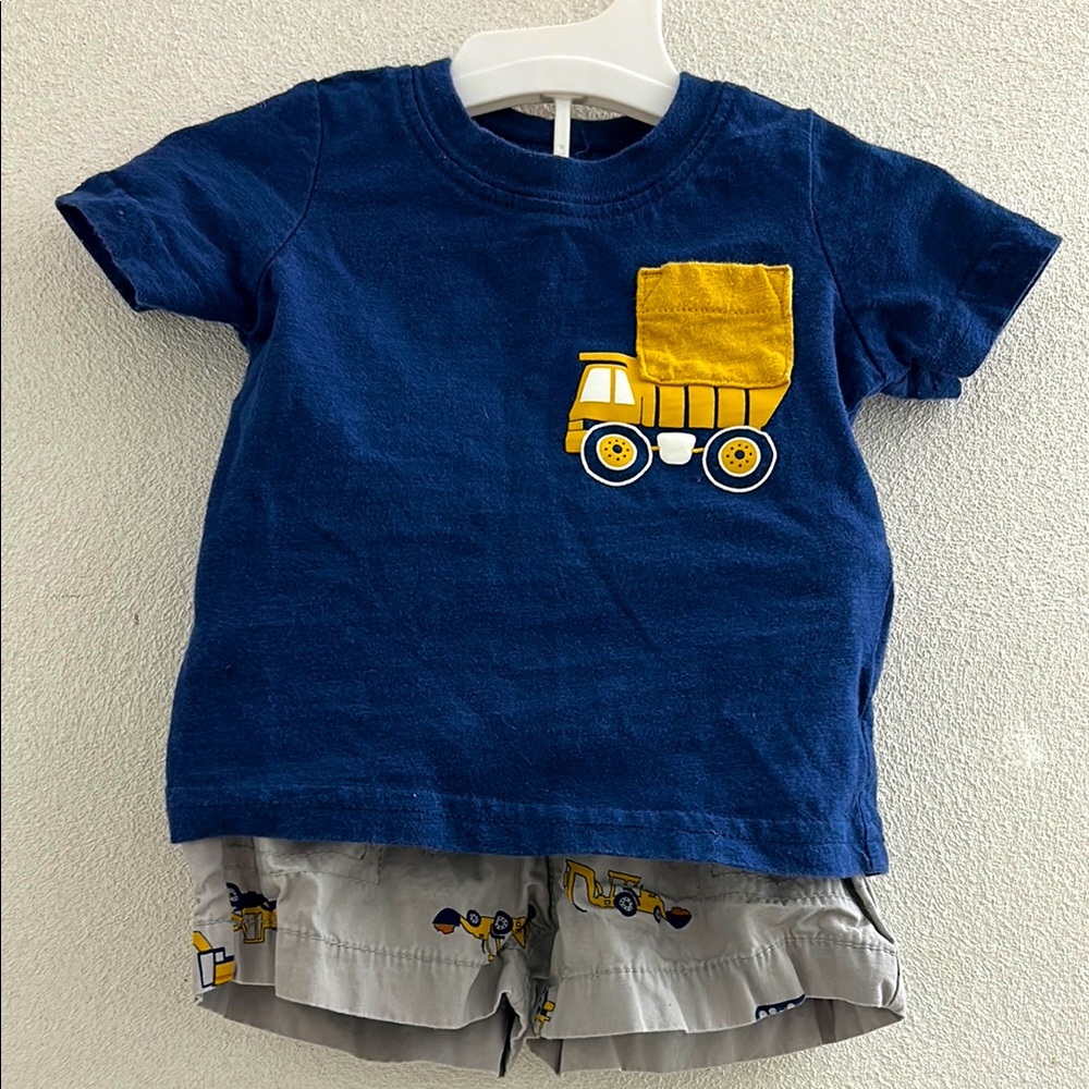 🌺 Construction Vehicle Blue T-Shirt and Gray Shorts Set Carters Baby Boy Size 3M